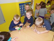 Pozorujeme jak klíčí a rostou semínka